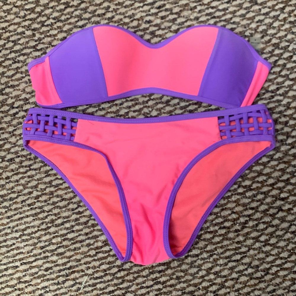 strapless bikini